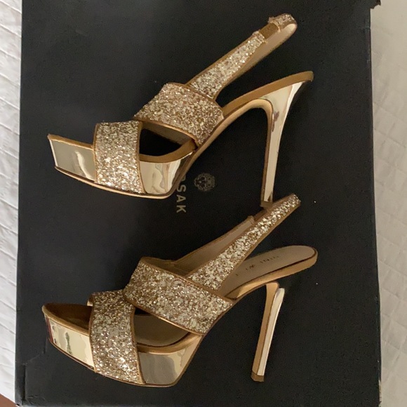 Gold glitter Nine West shoes - Picture 2 of 5